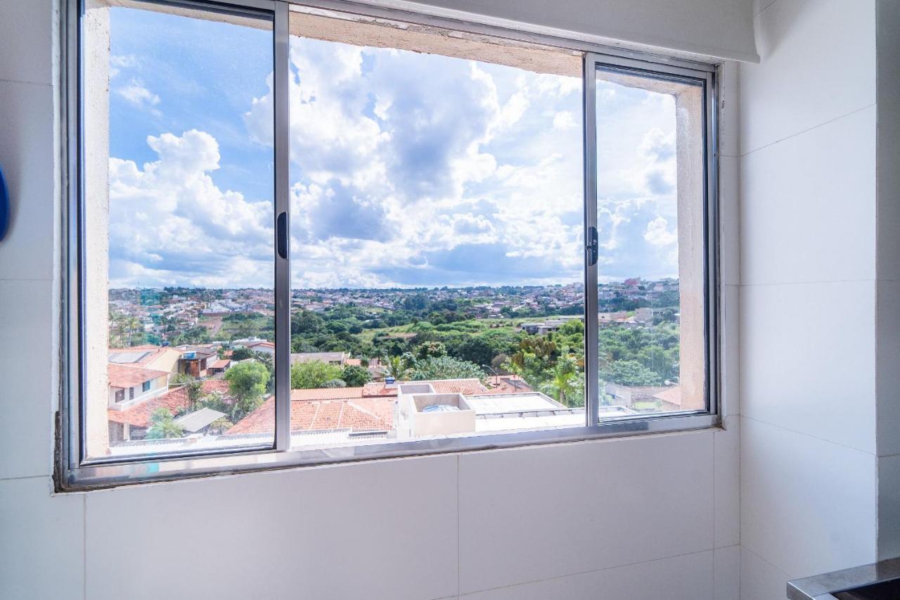 Ap 85M2 , 2Qts Com Suite , Estacionamento, Cozinha Completa , Wi-Fi 500Mb , Jr Catito Brasília Zewnętrze zdjęcie